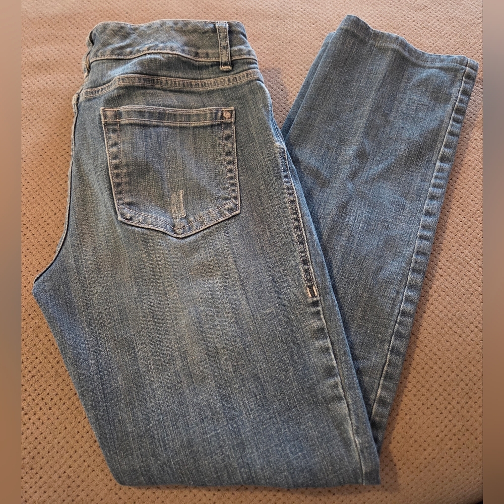 a.n.a. A New Approach women's modern fit blue jeans size 10 distressed patches.